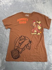 Nintendo T-Shirt Men XL Brown Donkey Kong Throwing Barrel Diddy Kong Riding Back