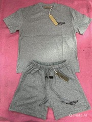 Essentials Fear of God Set…