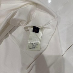 LOUIS VUITTON ・Embossed LV T-shirt