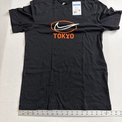Nike Tokyo Japan Exclusive Swoosh Black Orange T Shirt Size Medium. IB8036-010