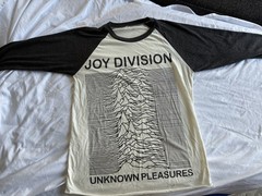 Joy Division ‘Unknown Pleasures’ Vintage T-Shirt Size Small (woman’s Medium)