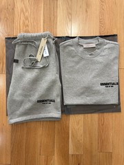 Essentials Set T-shirt and Short in Dark Oatmeal (size S)