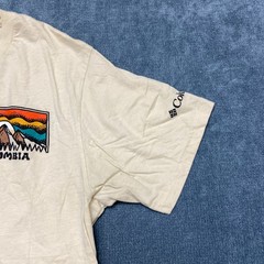 Columbia Sportswear Company T Shirt Mens Small Ivory Cotton Wordmark Logo Tee
