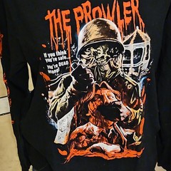Men’s L/XL Black Crew Neck Long Sleeve Graphic Horror T-Shirt “The Prowler”