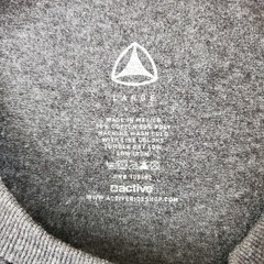 Active Shirt Mens Large Gray Crew Neck Short Sleeve Graphic Stretch Pullover
