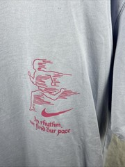 Nike Mens Loose Fit The Nike Tee Running T Shirt Medium Light Purple HV4152 057