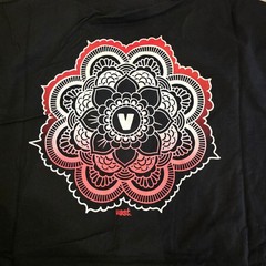 Vast – Men’s – Short Sleeve T-Shirt Size: Large Black w/ Red/white logo NWT