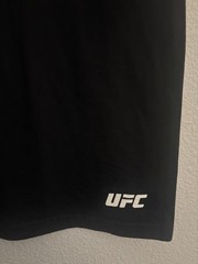 UFC LOGO GRAPHIC T-SHIRT MEN’S BLACK SIZE M 100% COTTON NWT