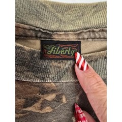 Liberty Mens Camouflage Long Sleeve Pocket T Shirt RealTree Hardwoods XXL