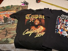 2014 New Orleans Music Festival, Tupac, Travis Scott t-shirts