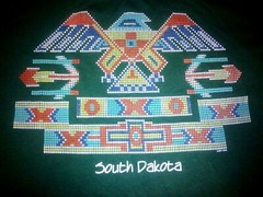 South Dakota Native American Thunderbird Men’s L Beaded Graphic Vintage T-Shirt