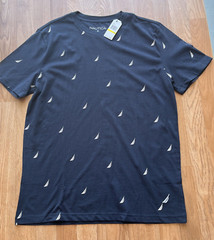 Nautica Men’s T-Shirt Size Large Navy Blue All Over Logo Print Crew Neck NEW