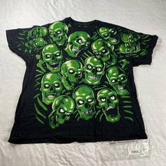 Liquid Blue Men’s 2XL Green Skulls T-Shirt 2017 NEW