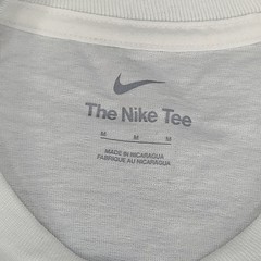 Nike Shirt Mens Medium White Black Futura Sportswear Lightweight Cotton Tee