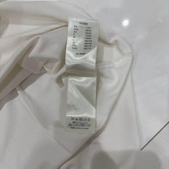LOUIS VUITTON ・Embossed LV T-shirt
