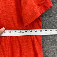 Reebok T-Shirt Men M Red Crew Neck Short Sleeve Pullover Regular Fit
