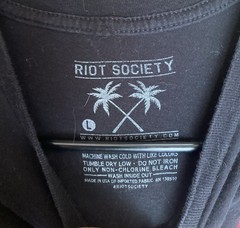 Unisex Size Large Riot Society, Japan, Graphic Tee, Geisha Samurai ￼made In USA