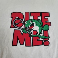VTG “Bite Me” Fishing Angry Fish Funny Graphic T-Shirt Size M 100% Cotton