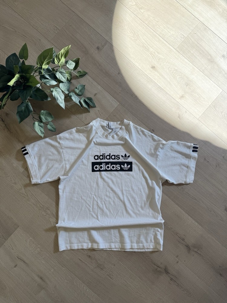 Adidas Men’s T-Shirt Trefoil Logo Design Graphic Classic Short Sleeve Shirt