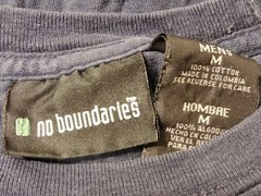 I Hear Voices And They Don’t Like You T-Shirt M 100% Cotton