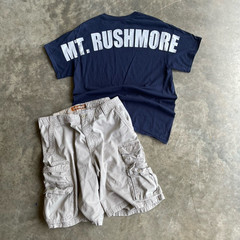Men’s Navy Mt. Rushmore South Dakota Graphic Travel T-Shirt Short Sleeve M/L