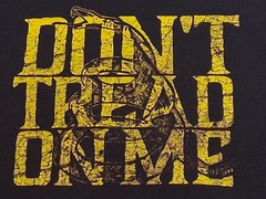 Grunt Style “Don’t Tread on Me” T-Shirt Men’s 2XL Graphic Shirt Black Yellow USA