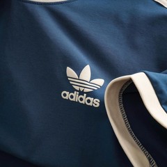 ADIDAS ORIGINALS 3-STRIPES CALIFORNIA Retro Trefoil TEE SHIRT ~ NAVY BLUE