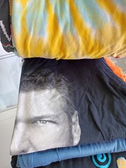Lot Of 4 Pounds Mix Color Fibers Medium T Shirts Multiple Types Men’s And Women
