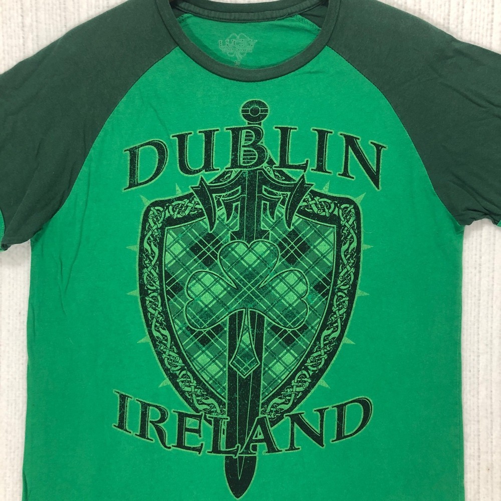 Lucky Brand Dublin Ireland Graphic Tee Mens Medium Green Raglan Shamrock Shirt