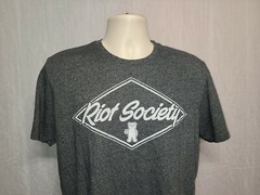 Riot Society Adult Medium Gray TShirt
