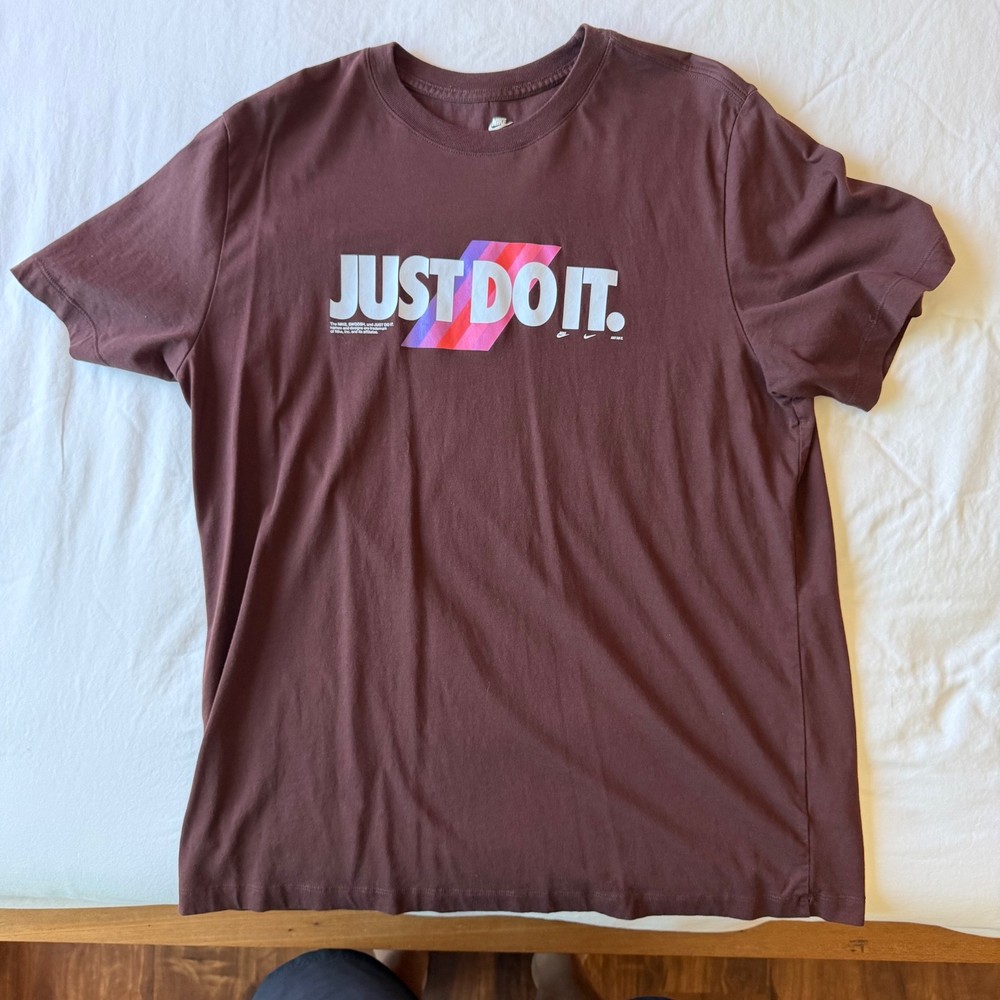 Nike Tshirt Mens XL Brown Just Do It Graphic Logo Short Sleeve Cotton Swoosh