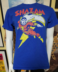 DC Comics Retro Classic Shazam Superhero T Shirt Medium Nice Captain Marvel