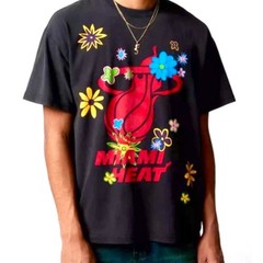 Miami Heat NBA Floral Graphic T-Shirt Mens Black Short Sleeve Crewneck Tee