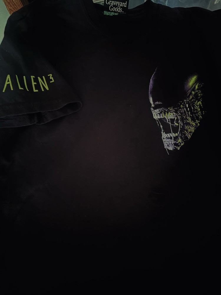 alien signourney weaver movie shirt