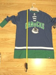 NHL Fanatics CANUCKS Men T-shirt, New with tags, Size L