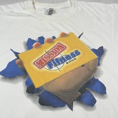 Vintage 2002 Mission Fitness Graphic T Shirt Mens Size XL White Short Sleeve